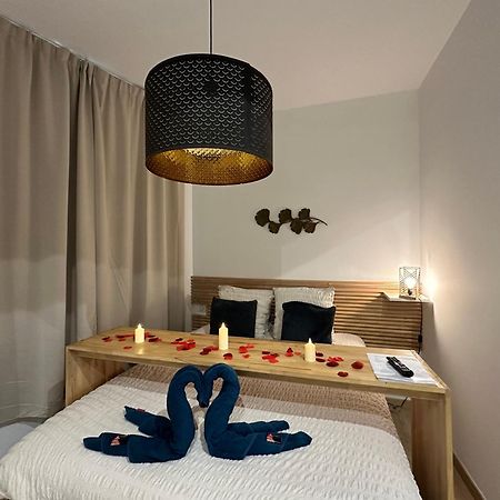 Mieuxqualhotel Jacuzzi Privatif La Parenthese Bordeaux Exterior foto