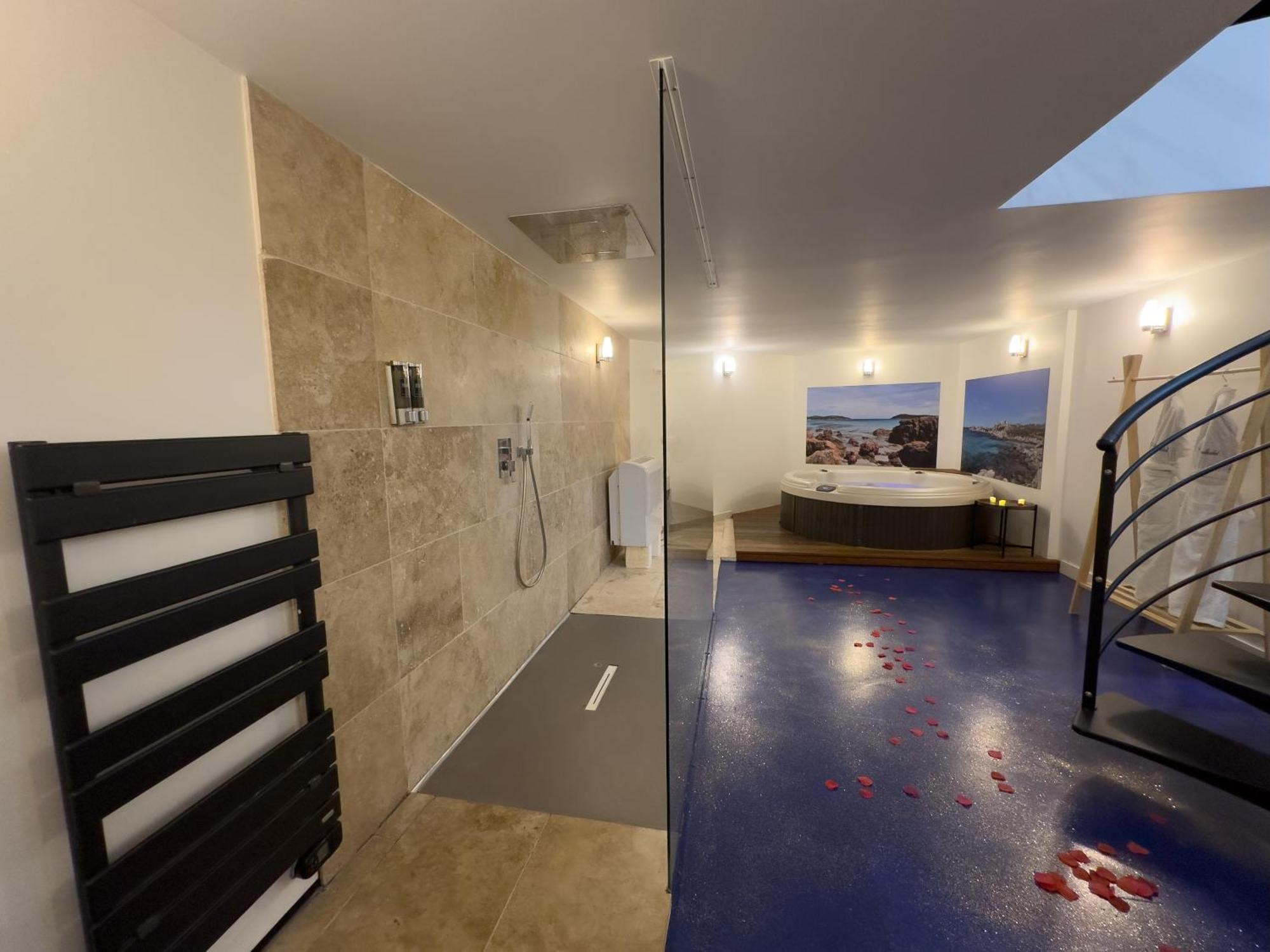 Mieuxqualhotel Jacuzzi Privatif La Parenthese Bordeaux Exterior foto